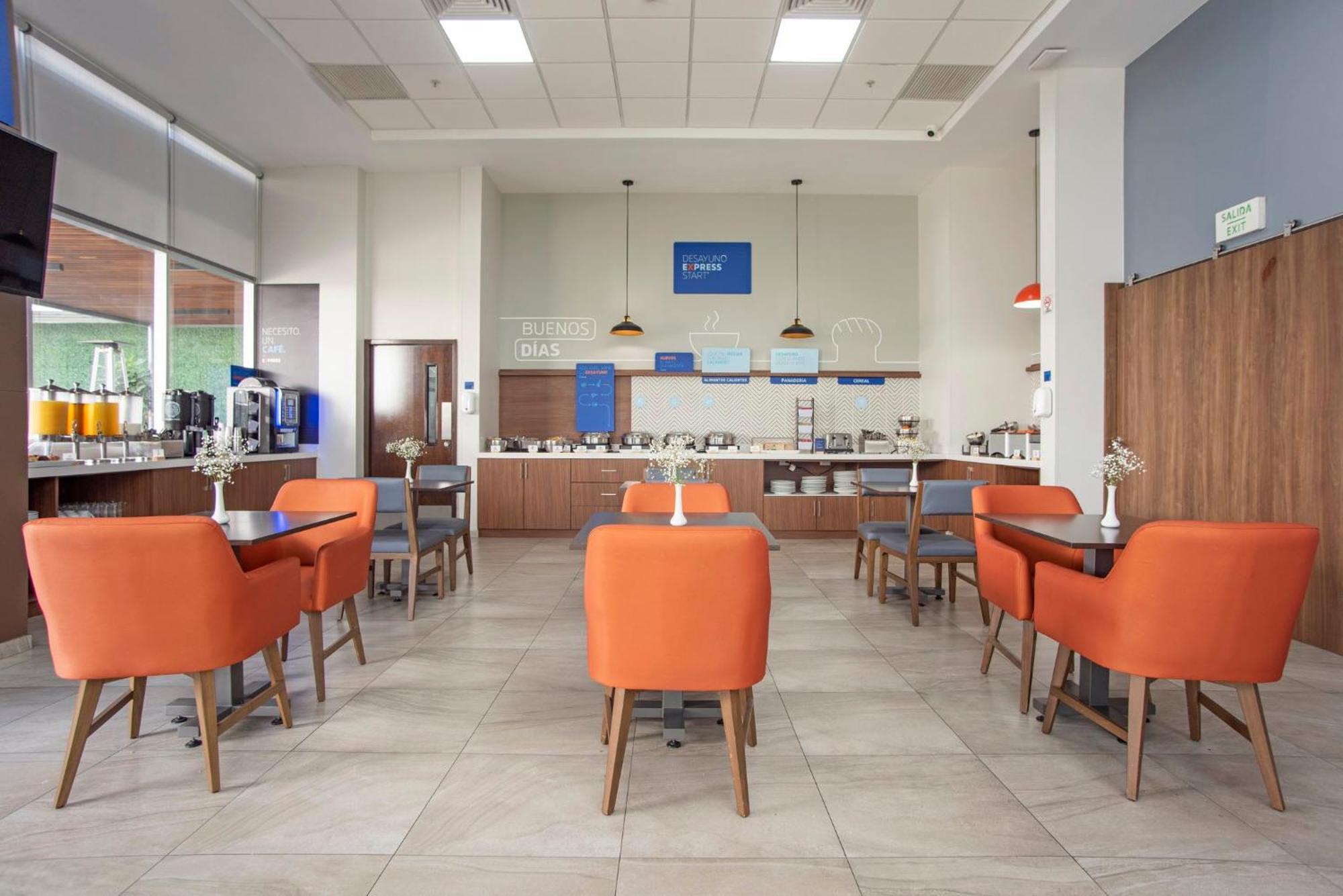 Holiday Inn Express Guadalajara Iteso By Ihg Сапопан Екстер'єр фото